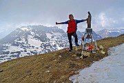 76 Alla Madonnina di vetta di Cima di Piazzo (2057 m)